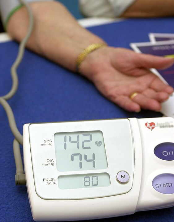 Indicatori de presiune caracteristici hipertensiunii arteriale din etapa 1